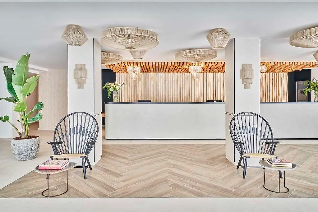 Barcel Ponent Playa Otel Cala D´Or 3*,