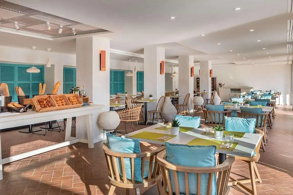 Barcel Ponent Playa Otel Cala D´Or 3*,